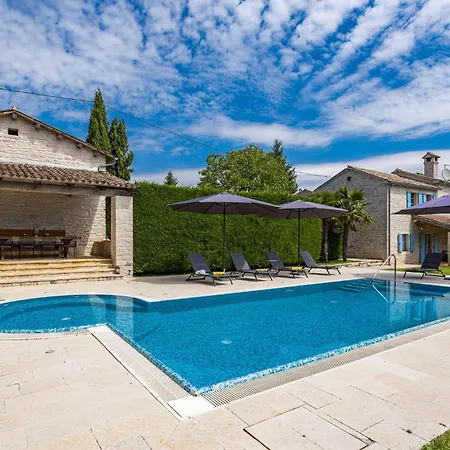 Feriehus Castela Vela Traba